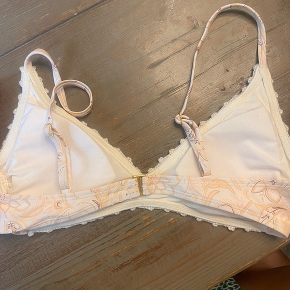 NWT Target Xhilaration Crocheted swimsuit bikini top - Picture 2 of 3